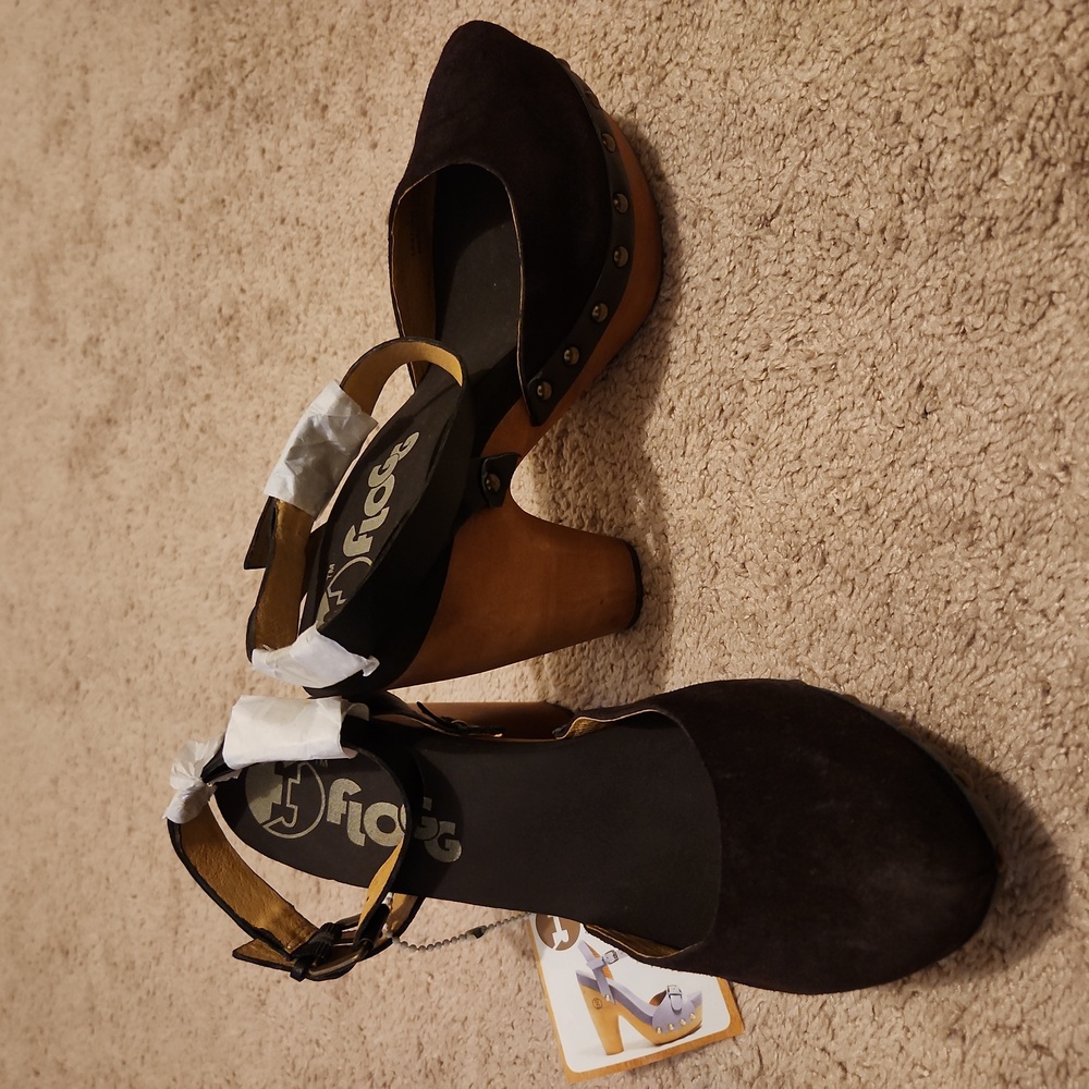 Women platform shoes